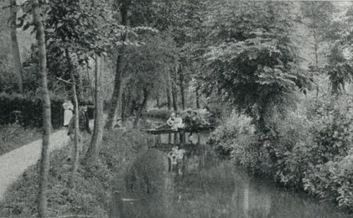 Langs de beek in Ophoven rond 1900.